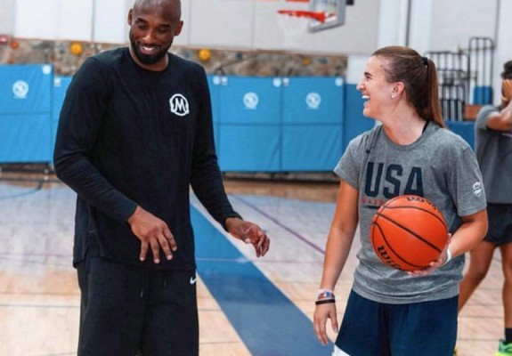 Sabrina Ionescu: „Mi-e dor de voi mai mult decât pot descrie în cuvinte”