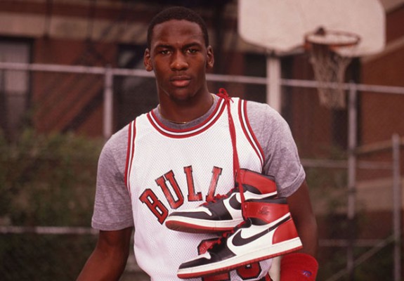 Cum a ajuns Michael Jordan să semneze cu Nike