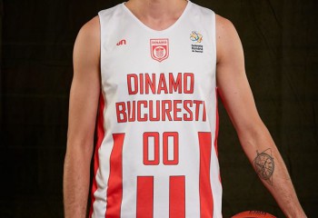 Andrei Calenic continuă alături de Dinamo Ştiinţa Bucureşti