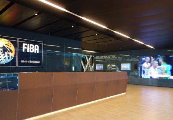 Federația Română de Baschet a fost amendată de FIBA cu 10.000 CHF
