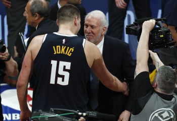 Gregg Popovich îl compară pe Nikola Jokic cu Larry Bird