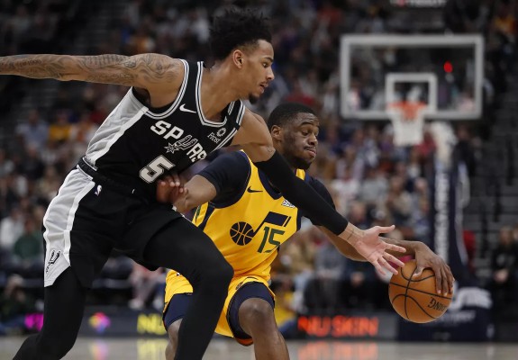San Antonio Spurs câștigă cu Utah Jazz și rămâne în cursa pentru a 23-a prezență consecutivă în playoff