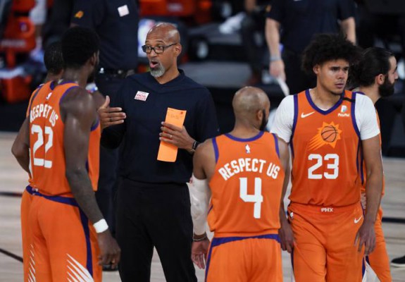 Phoenix Suns continuă seria victoriilor