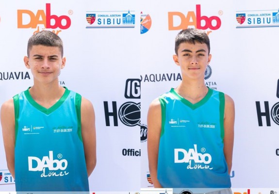 Codruț Dinu și Andreas Blidaru vor participa la un try-out organizat de Coosur Real Betis