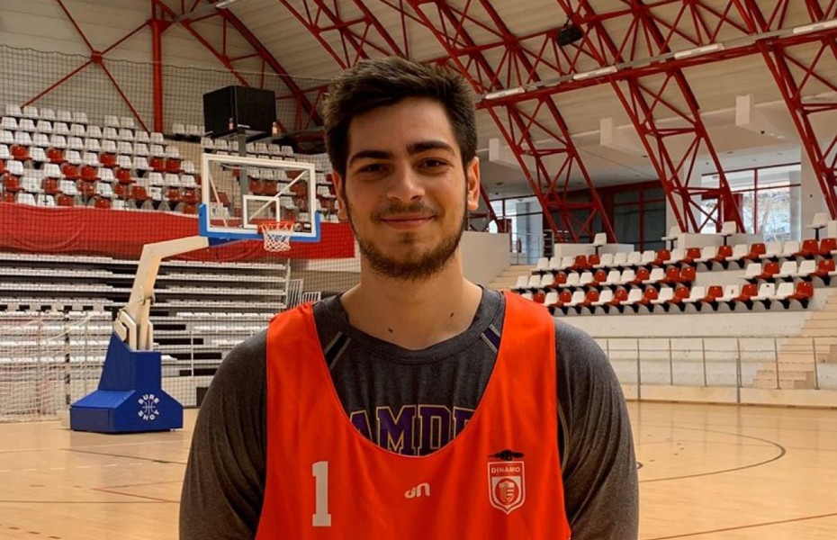 Radu Voinescu va juca pentru BCM U Pitești