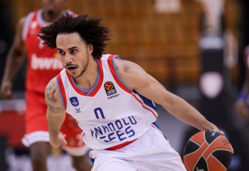 Shane Larkin a revenit pe teren
