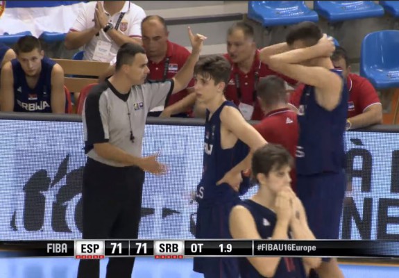 Marius Ciulin, implicat într-un scandal la finalul meciului de la EuroBasket U16 – divizia A dintre Spania și Serbia