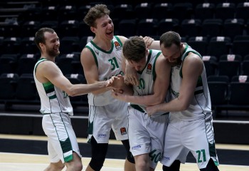 Marius Grigonis, buzzer-beater de efect în meciul cu Valencia. Video