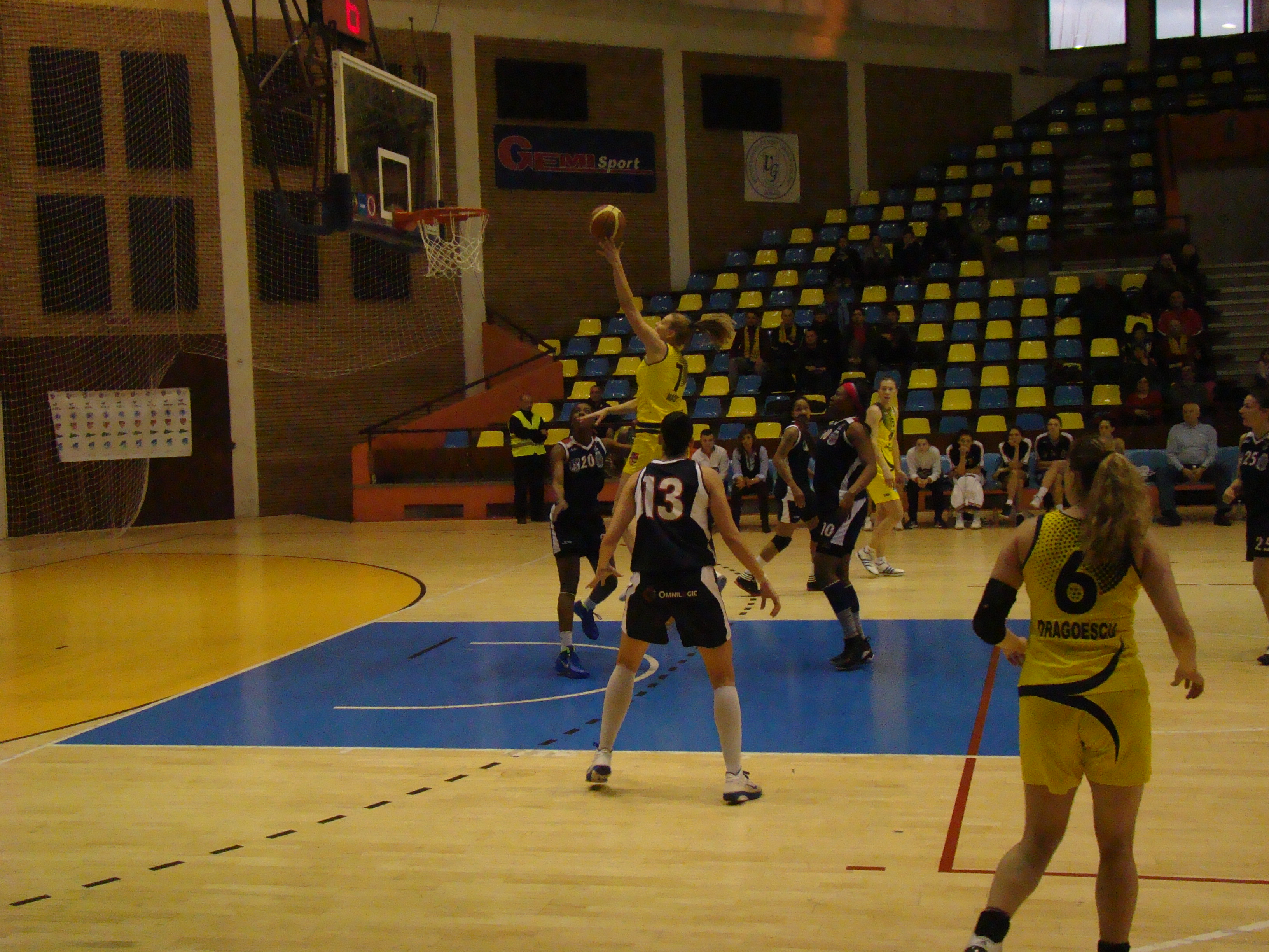 ildy nagy layup